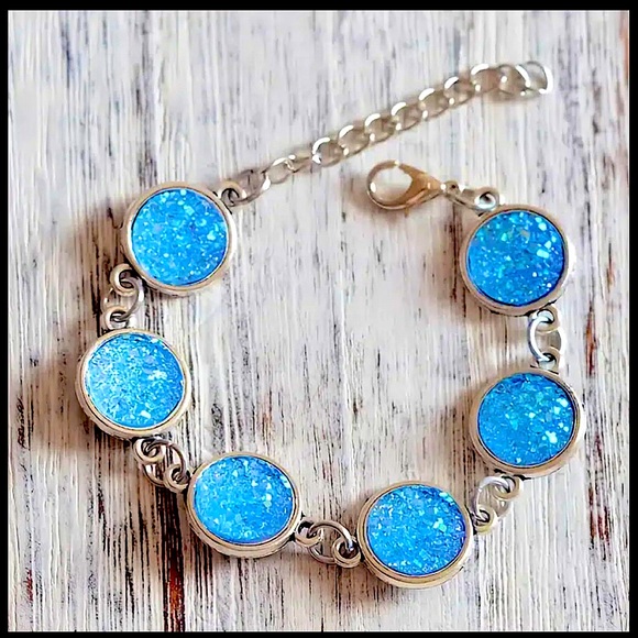 Blue Druzy Cabochon link bracelet-NEW - Picture 1 of 1